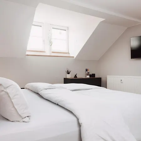 Dom Ii - Modern & Zentral Mit Kostenfreiem Parkplatz Apartamento